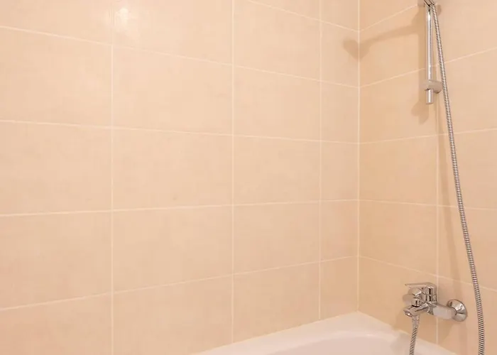 Beautiful In The Centre For 6 奥斯滕德